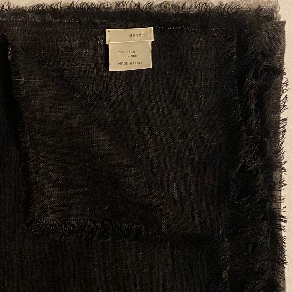 Destin Linen Scarf Wrap Black Gray Made in Italy $340 Retail Luxury Brand - Picture 14 of 16